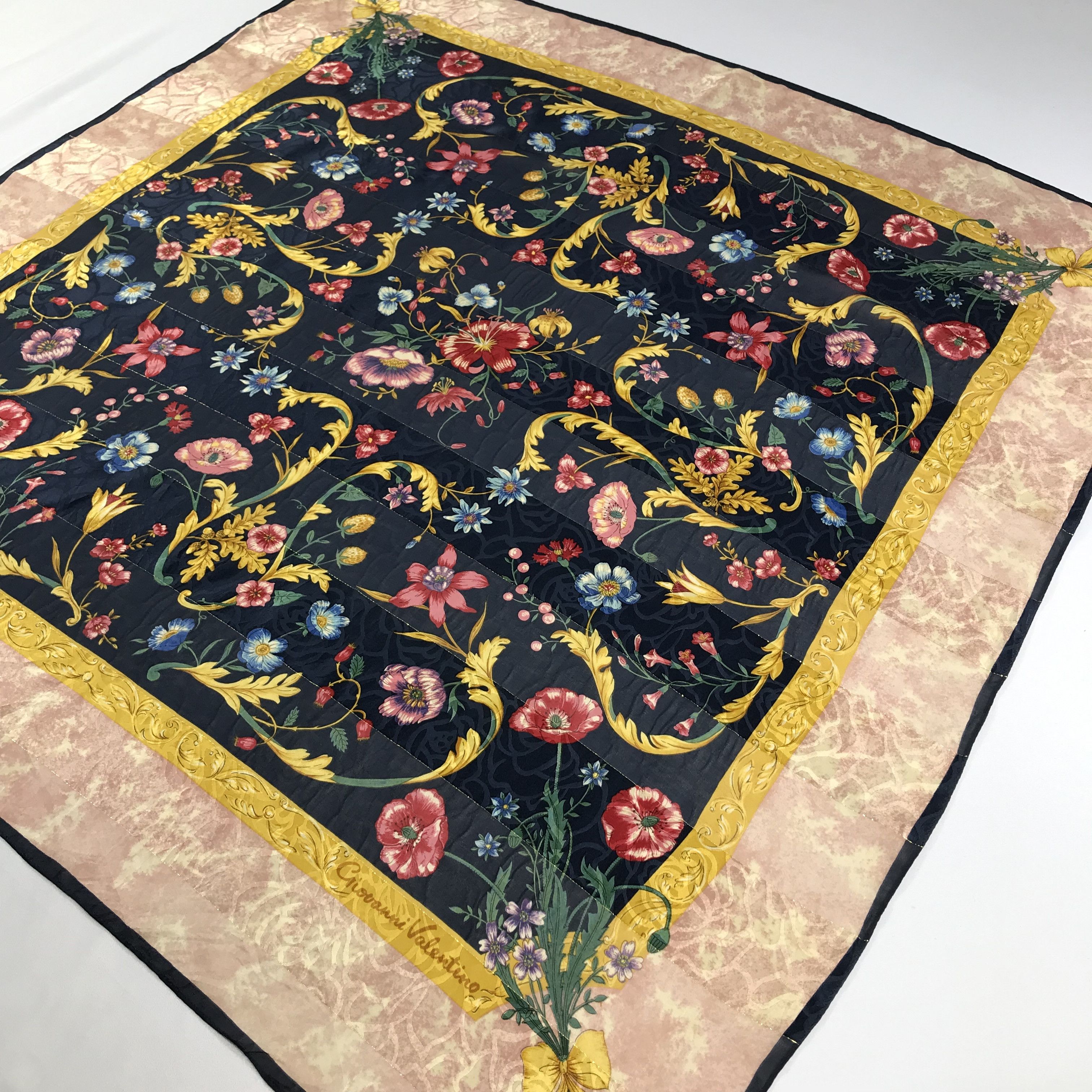 Japanese Brand Giovanni Valentino Floral Slit Thread Silk Scarf M187 Size ONE SIZE - 4 Thumbnail