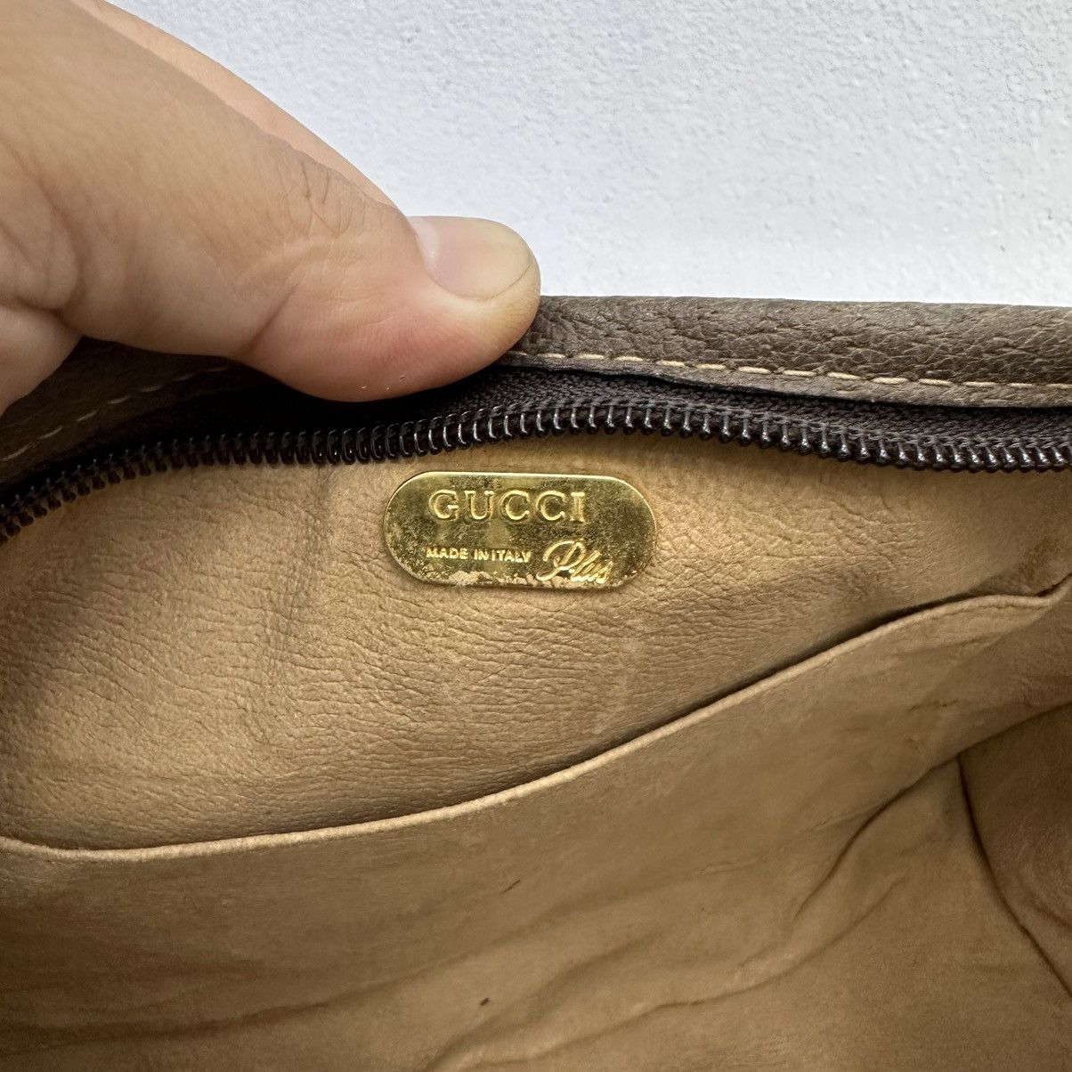 Vintage ‼️YES‼️ AUTHENTIC GUCCI GG PLUS CLUTCH BAG Size ONE SIZE - 9 Thumbnail