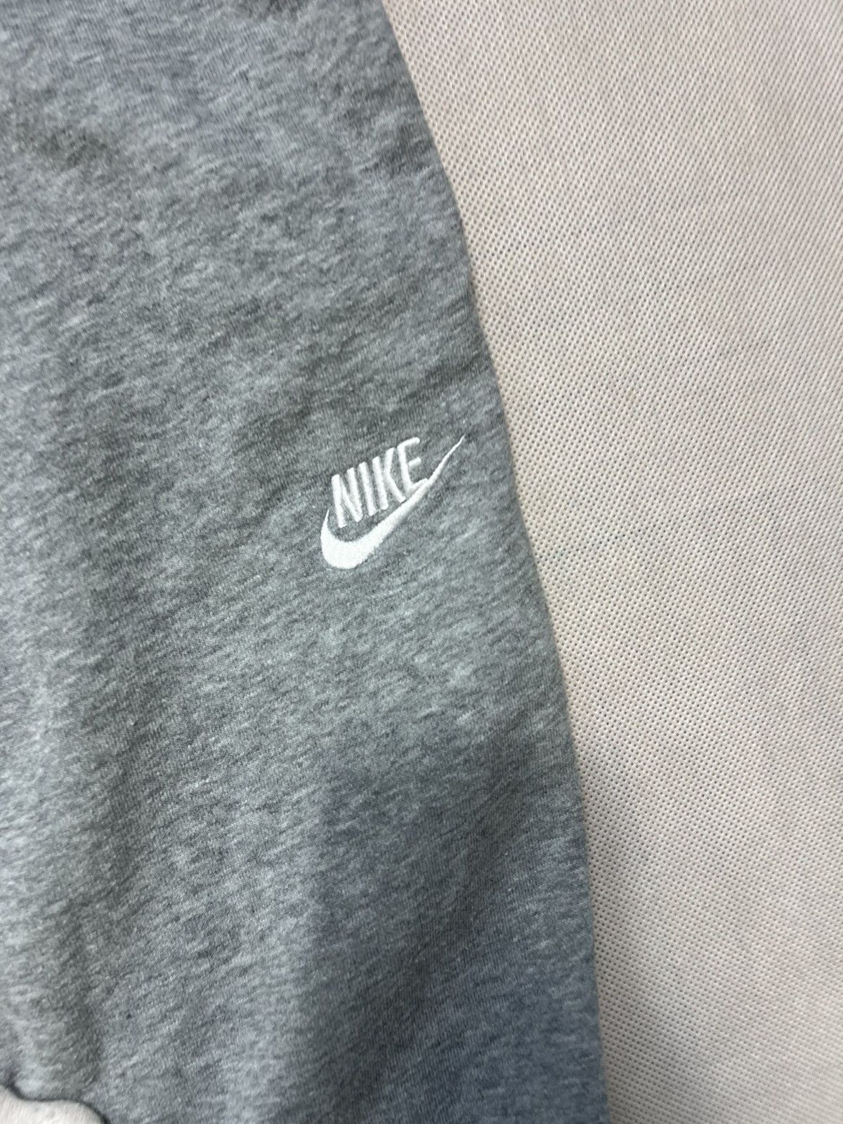 Nike Pants Nike small logo grey Size US 32 / EU 48 - 3 Thumbnail