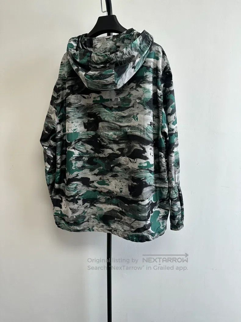 Louis Vuitton Louis Vuitton Graffiti hand-painted hooded pullover assaul Size US M / EU 48-50 / 2 - 2 Thumbnail