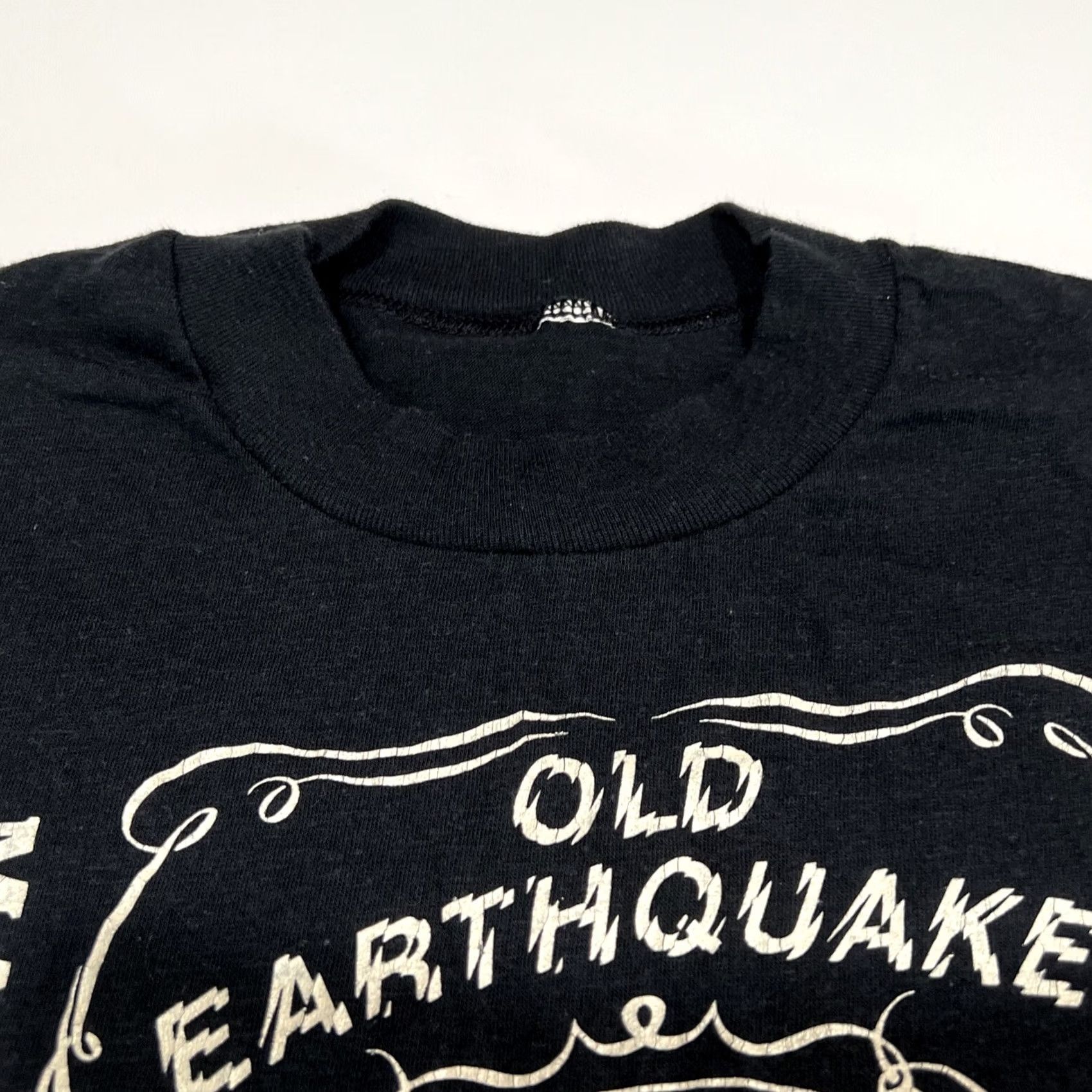 Vintage VINTAGE Old Earthquake Fog Mash Whiskey San Francisco t shirt Men Large Black Cotton 1980s Unbranded Graphic Tee Mens Size US L / EU 52-54 / 3 - 4 Thumbnail