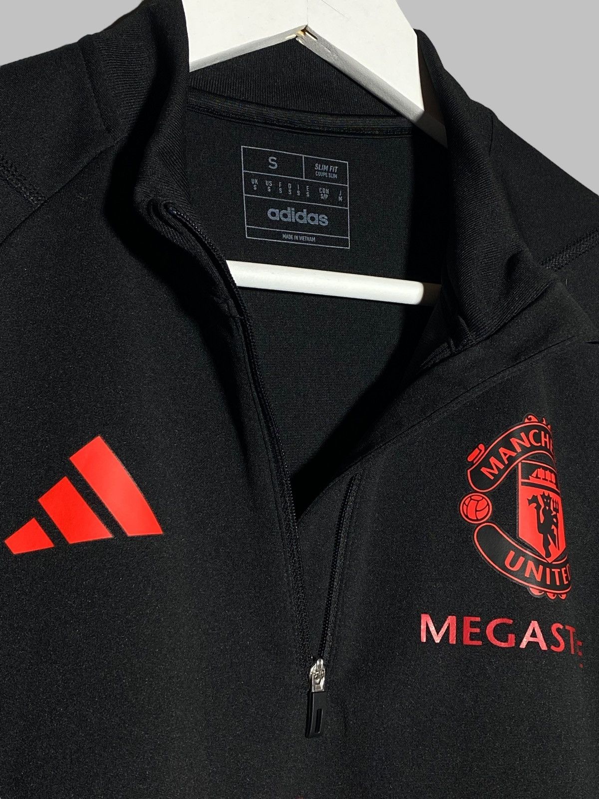 Other 🔥 MANCHESTER UNITED ADIDAS MEGASTORE TEZOS TECH TOP 🔴⚫ Size US S / EU 44-46 / 1 - 13 Thumbnail