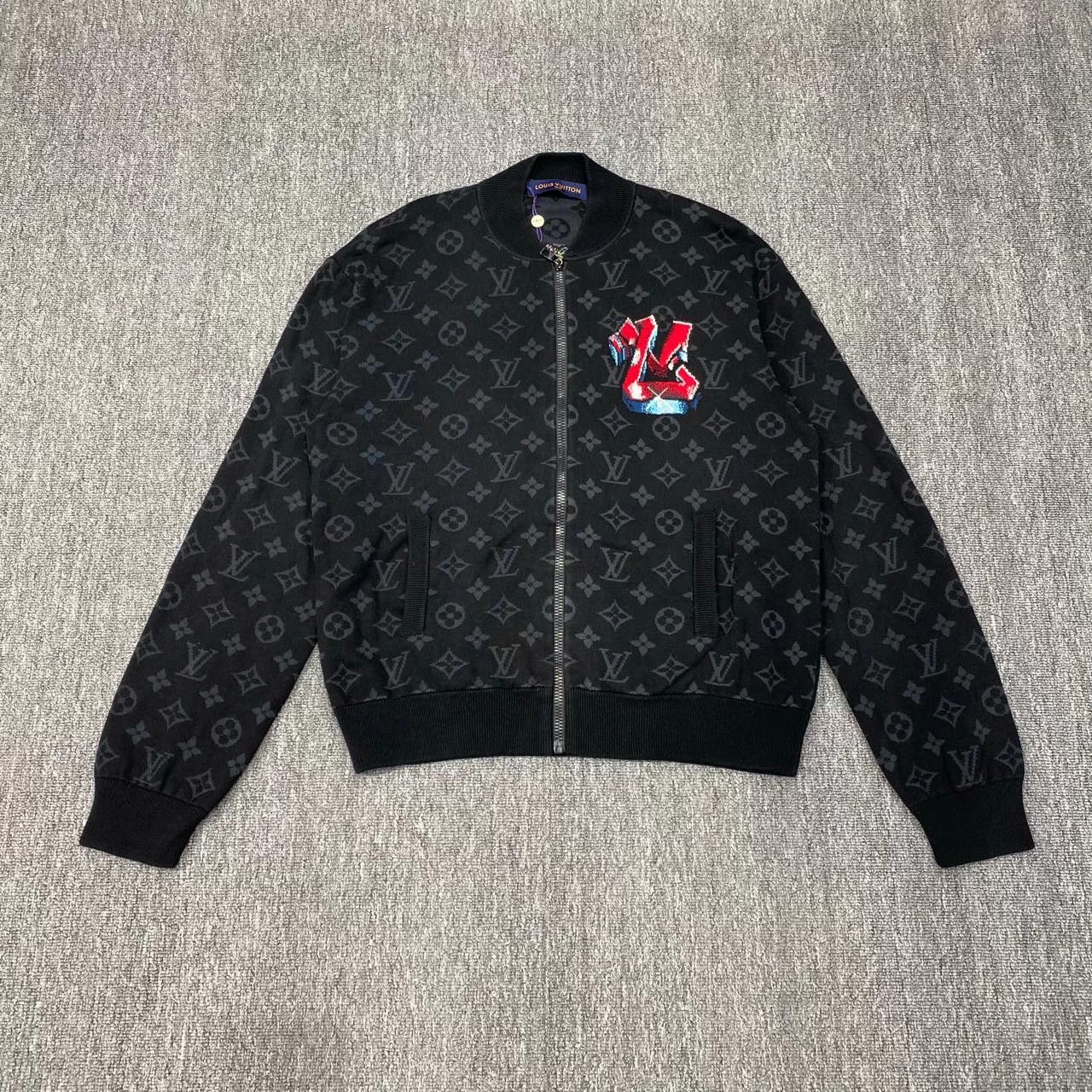 Louis Vuitton Louis Vuitton black monogrammed logo jacket Size M / US 6-8 / IT 42-44 - 1 Thumbnail