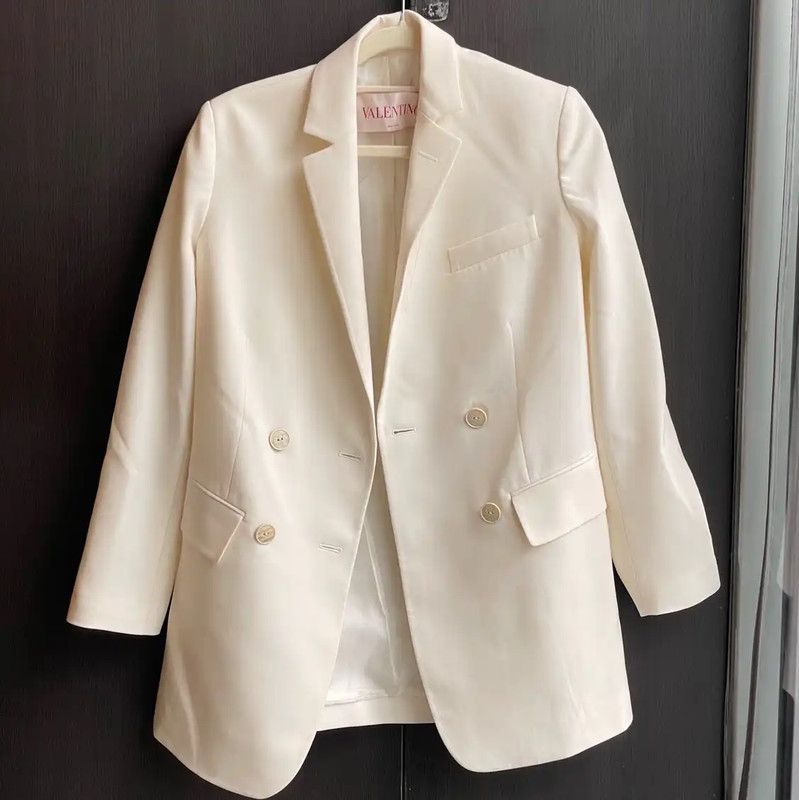 Valentino Valentino Women's White Cardigan Jacket 0089 Size M / US 6-8 / IT 42-44 - 1 Thumbnail