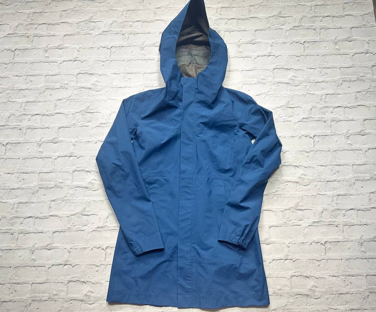 Arc'teryx Arcteryx Codetta Coat Rare Womens Jacket Goretex S Size S / US 4 / IT 40 - 1 Thumbnail