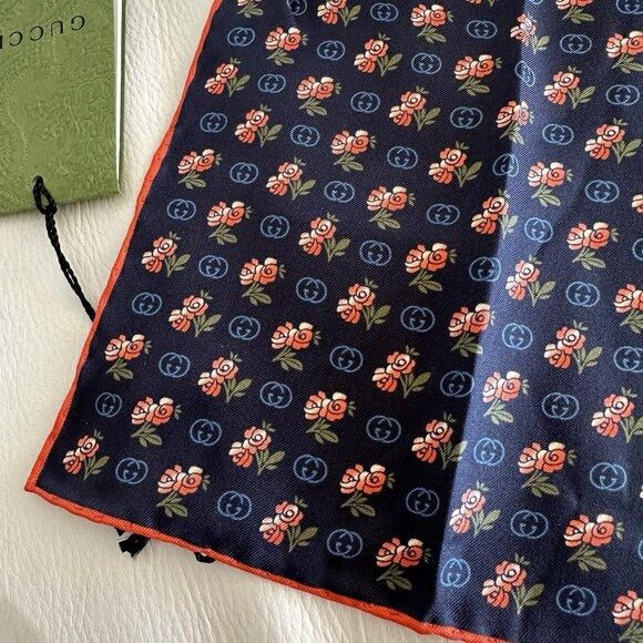 Gucci NWT GUCCI Men’s Handkerchief Silk 100% Authentic Logo GG 742 Size ONE SIZE - 3 Thumbnail