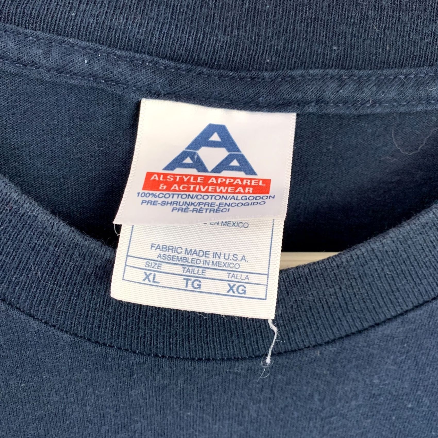 Vintage VINTAGE Moody Blues 2002 US Tour Band Tee T-Shirt XL Alstyle Apparel & Activewear Unisex Adults Blue 100% Cotton Short Sleeve Crew Neck Denim? Size US XL / EU 56 / 4 - 4 Thumbnail
