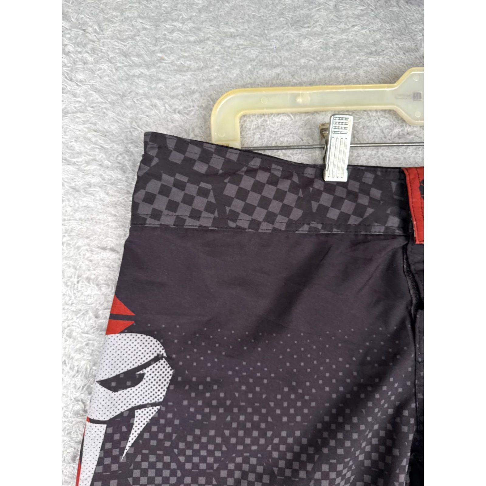 Vintage SOTF Shorts Mens Small Gray Black Red MMA Survive Workout Gym Polyester 32x9 Size US 29 - 4 Thumbnail