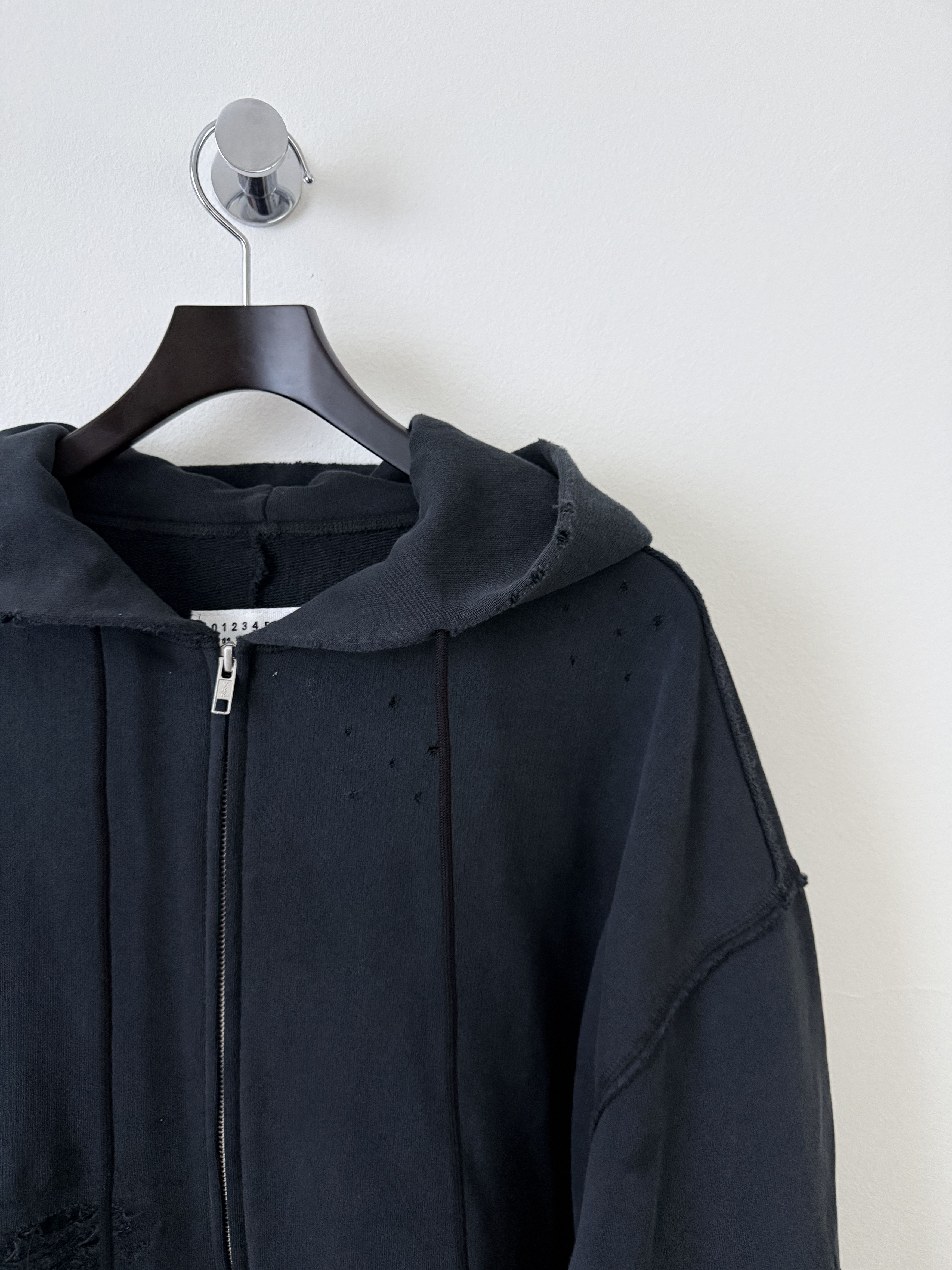 Maison Margiela MM6 Distressed Hoodie Size US XS / EU 42 / 0 - 12 Thumbnail