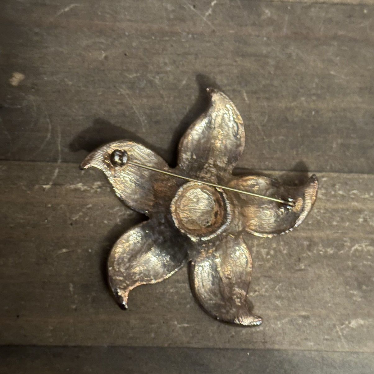 Vintage Vintage large enamel flower brooch Size ONE SIZE - 4 Thumbnail