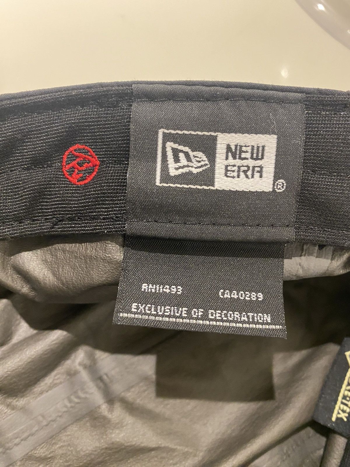 Goretex × New Era × Yohji Yamamoto New Era Yohji Yamamoto Goretex Adjustable Hat Size ONE SIZE - 8 Thumbnail