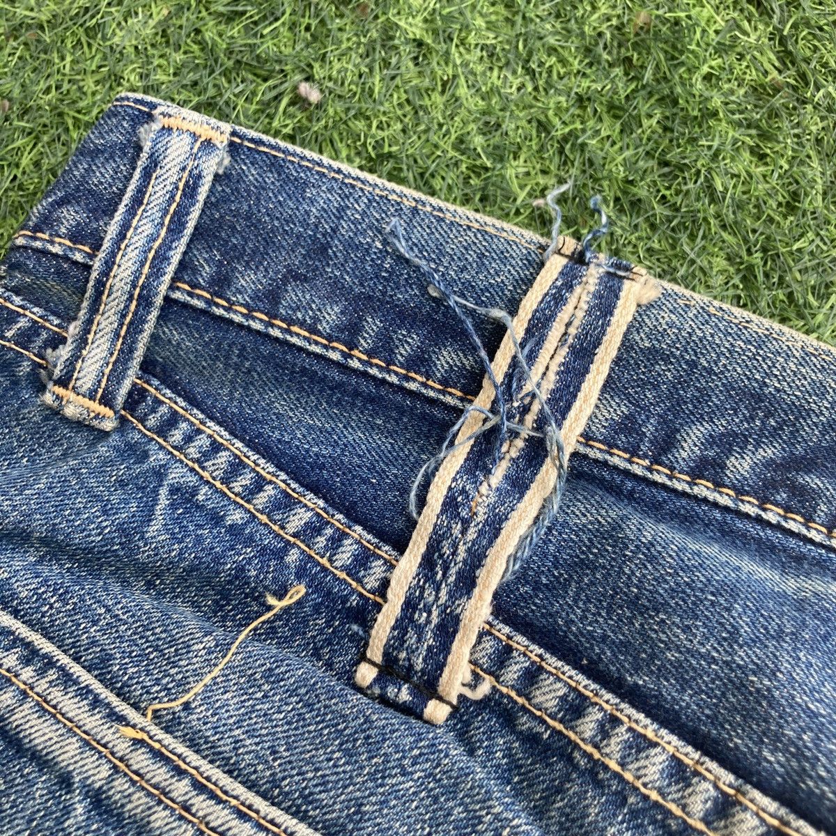 Warehouse & Co. VINTAGE WAREHOUSE SELVEDGE 3 QUARTER DISTRESSED JEANS Size US 33 - 12 Thumbnail