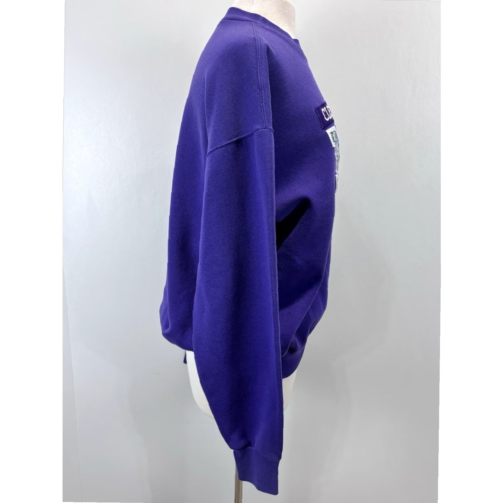 X-LARGE VINTAGE Nu Sportswear Auburn Mom Pullover Sweatshirt Women's XL Purple Floral 90s Fall Winter Size XL / US 12-14 / IT 48-50 - 4 Thumbnail