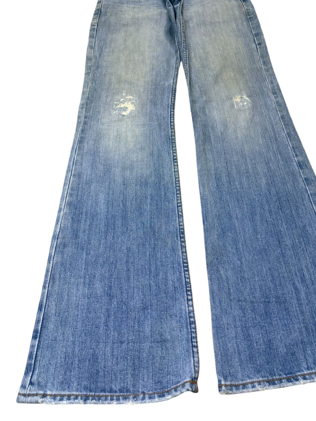 Japanese Brand Vintage Japanese Brand Blue Wash Distressed Flare Jeans Size US 30 / EU 46 - 6 Thumbnail