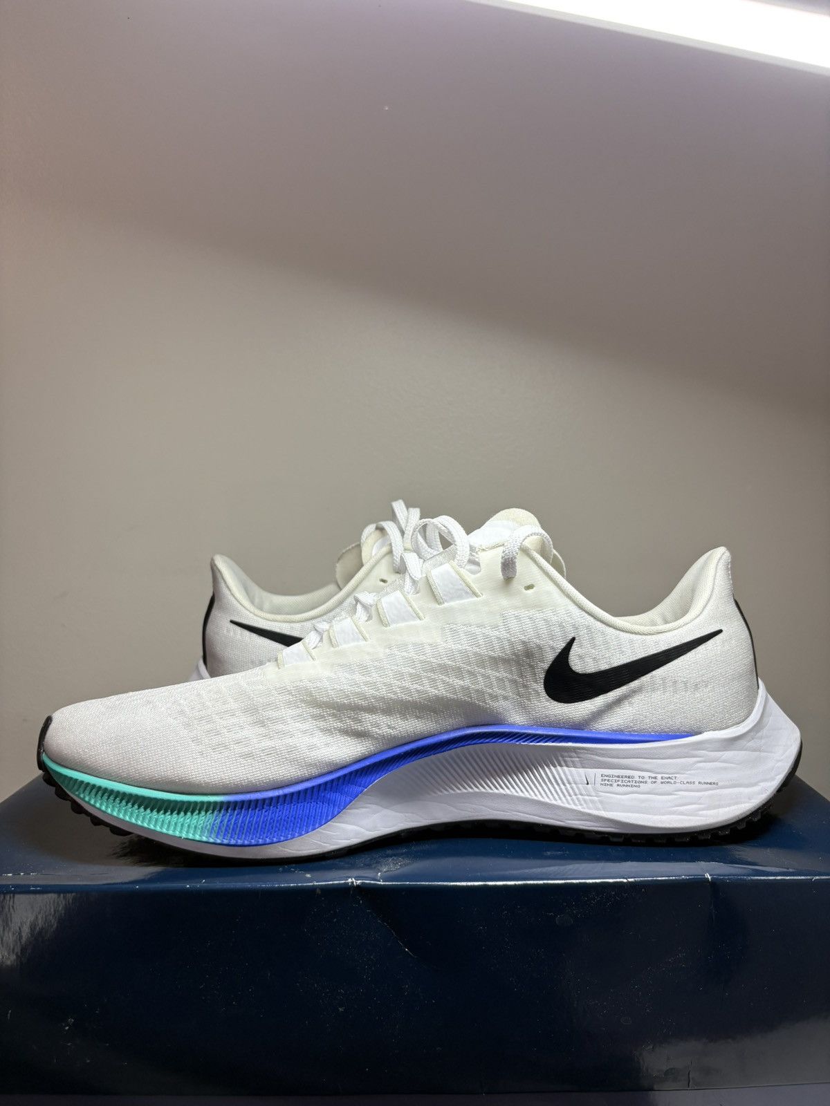 Nike Nike Air Zoom Pegasus 37 Size US 12 / EU 45 - 3 Thumbnail