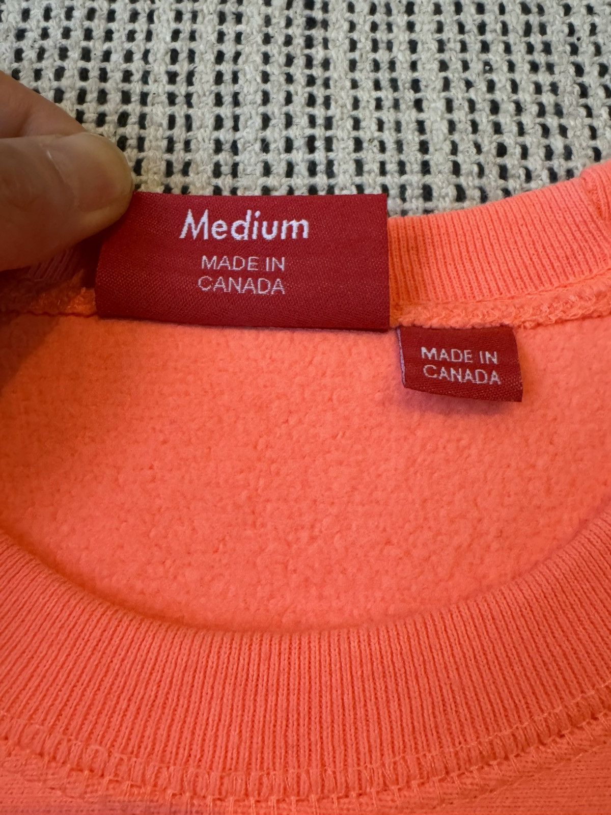 Supreme Supreme FW18 Fluorescent Pink Box Logo Crewneck Size US M / EU 48-50 / 2 - 4 Thumbnail