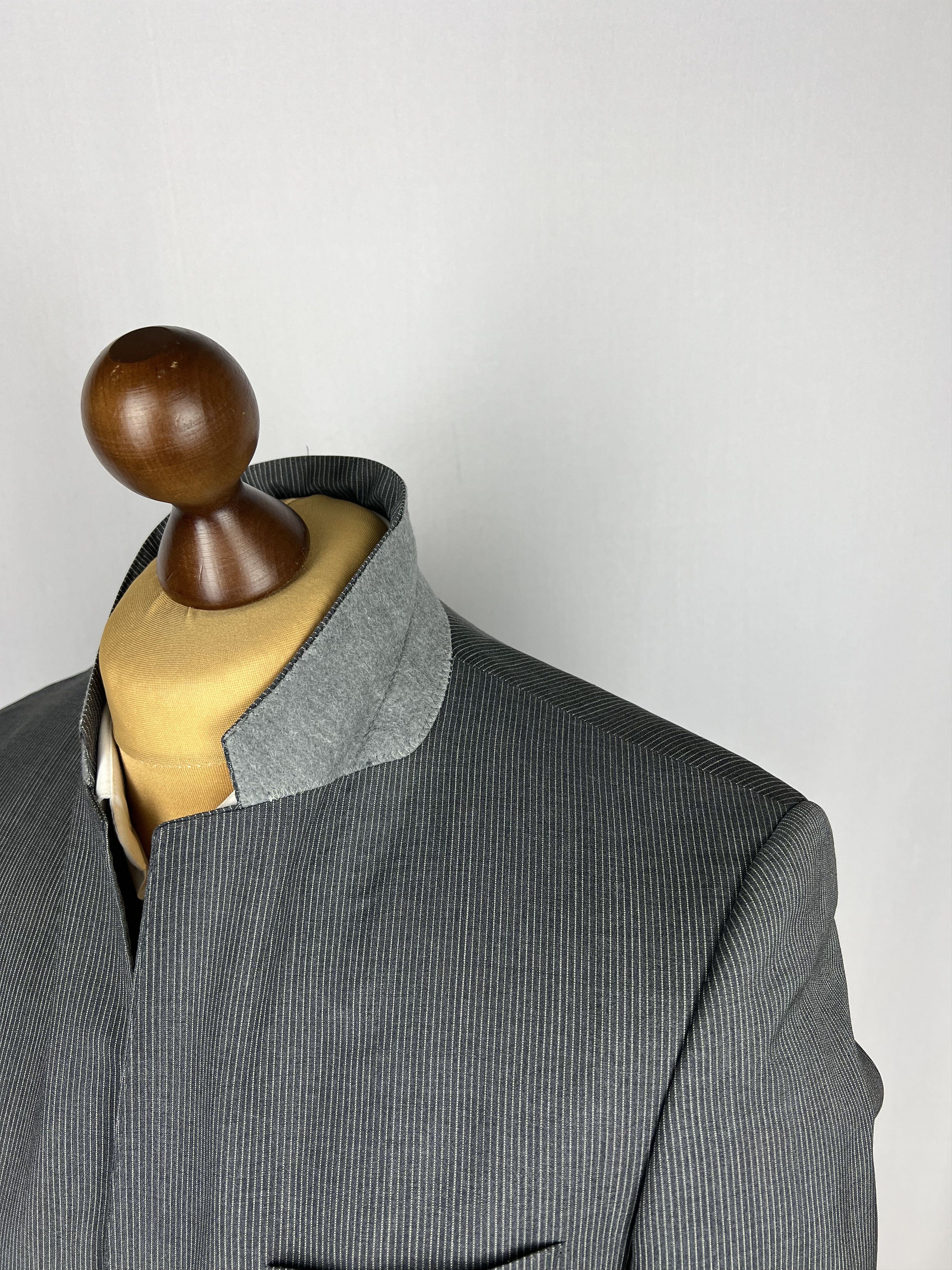 Hugo Boss by Lanificio Biella Woven Micro-Striped Wool 2 Piece Suit Size 38R - 6 Thumbnail