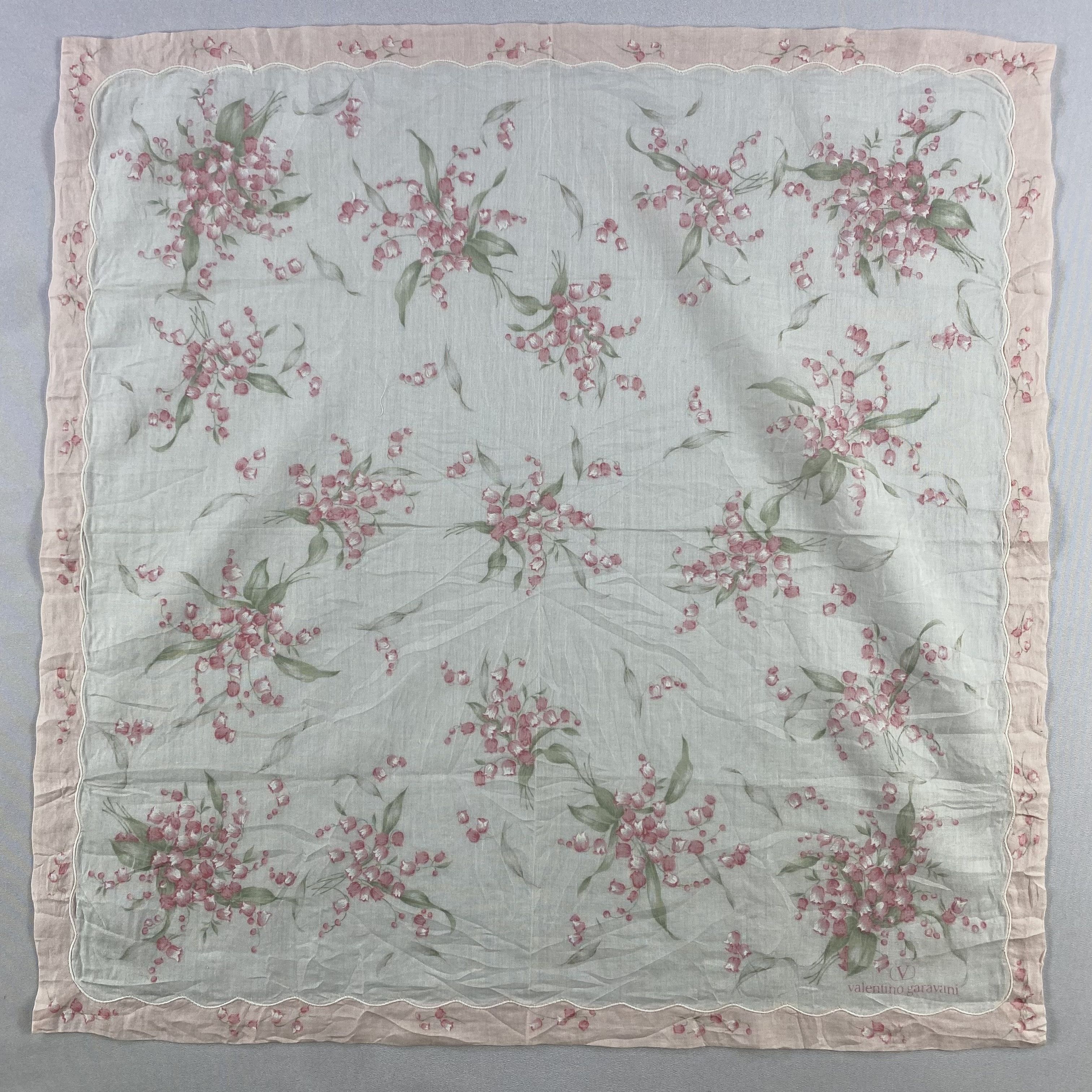 Vintage Valentino Garavani Bandana/ Handkerchief / Neckerchief Size ONE SIZE - 1 Thumbnail