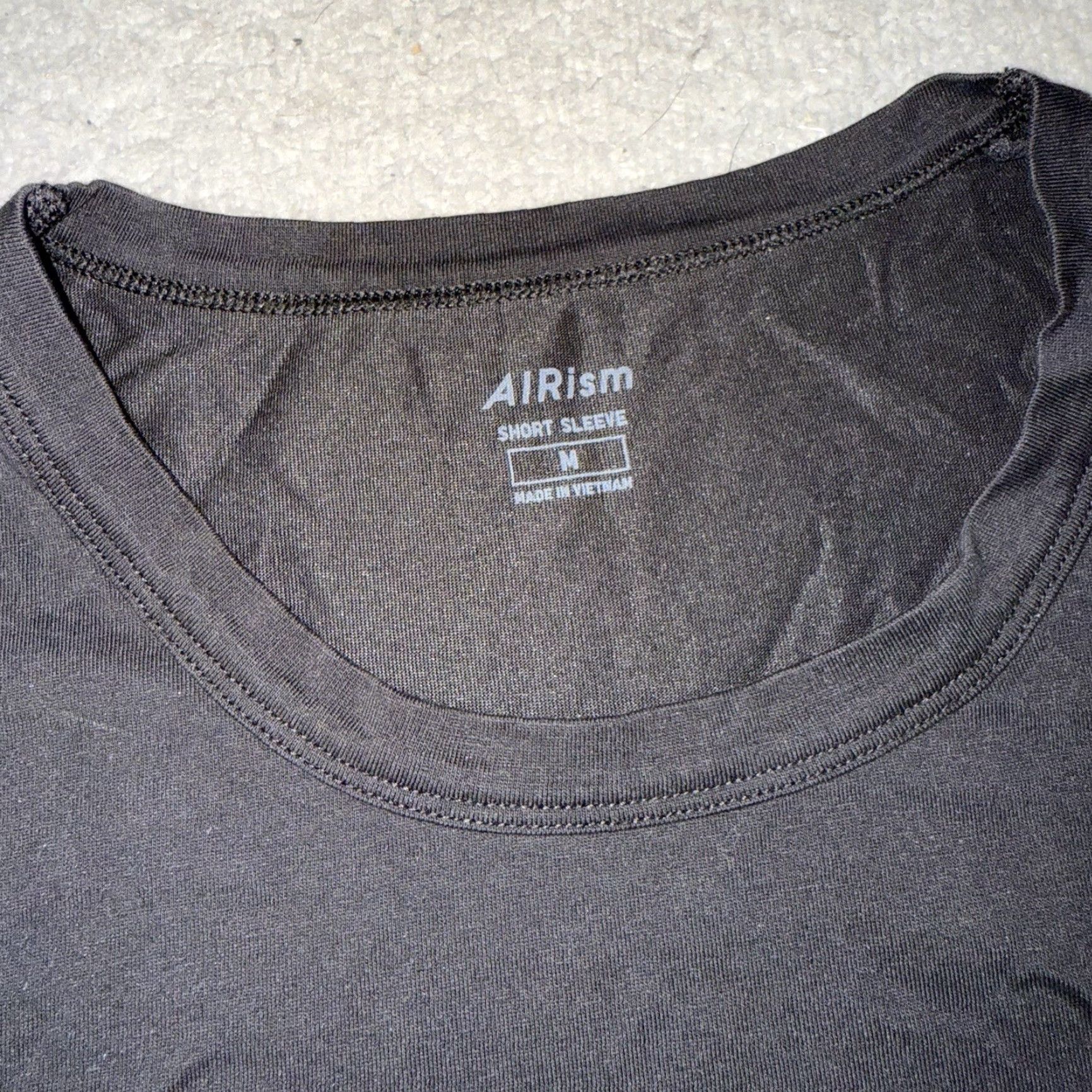 Uniqlo Uniqlo Airism T Shirt Mens M Black Crewneck Short Sleeve Size US M / EU 48-50 / 2 - 3 Thumbnail