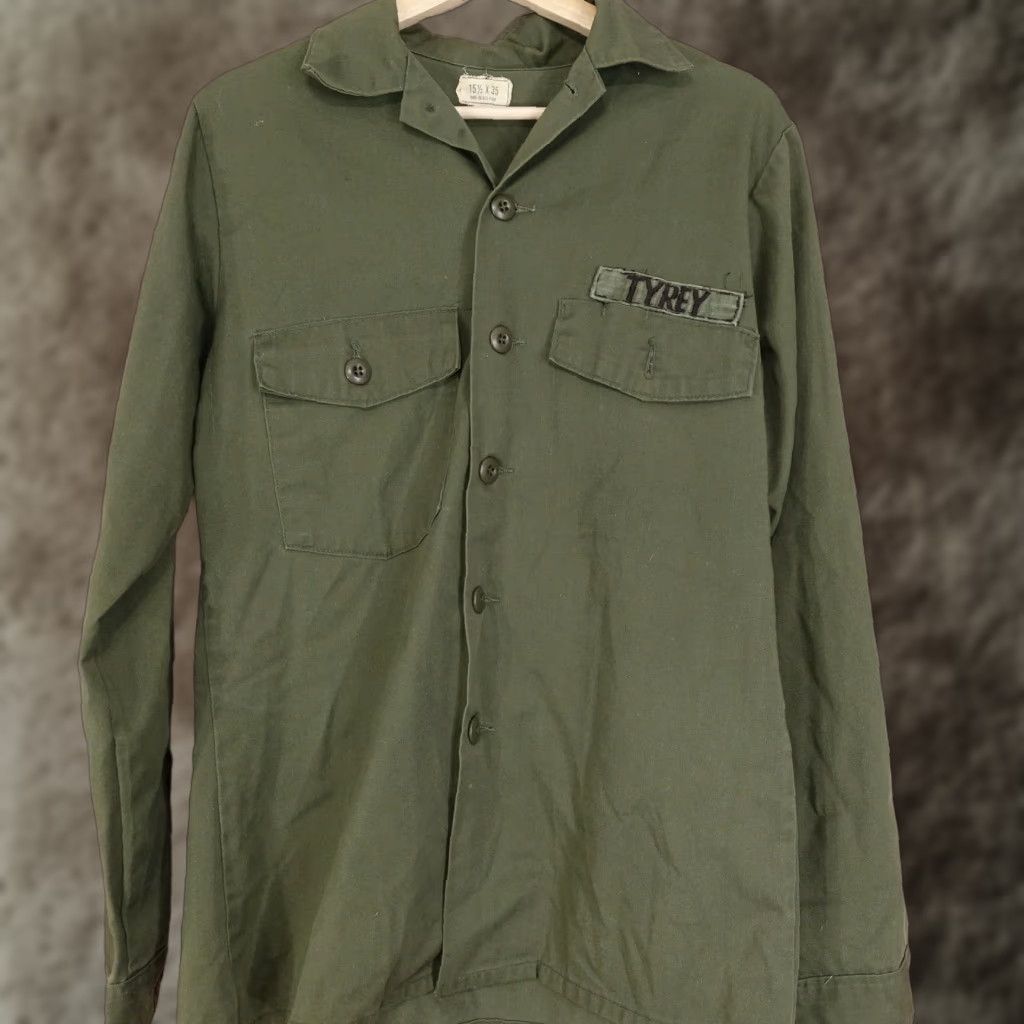 Vintage Vintage Green Cotton Button-Up Shirt Men’s 15.5 Regular Fit Casual Summer 2020s Size US M / EU 48-50 / 2 - 1 Thumbnail