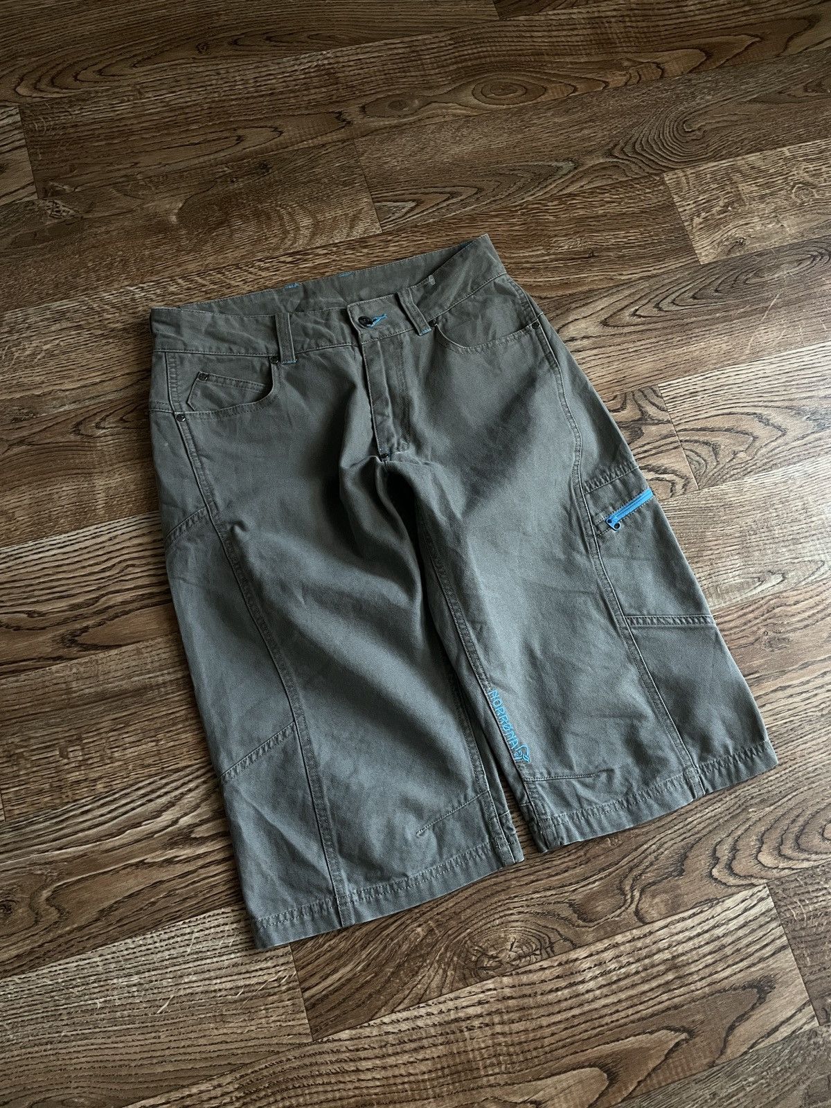Norrona Norona Amundsen S Hiking Shorts mountain outdoors Size US 30 / EU 46 - 2 Thumbnail