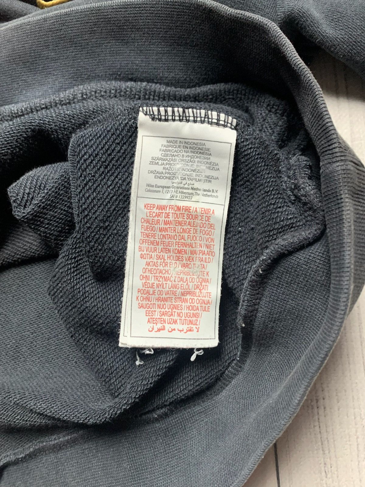 Nike × Vintage Vintage Nike Aston villa soccer hoodie size M distressed Size US M / EU 48-50 / 2 - 6 Thumbnail