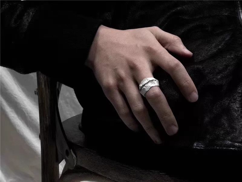 DETAJ Detaj Distressed Fossil-Inspired Black Diamond Silver Ring Size ONE SIZE - 5 Thumbnail