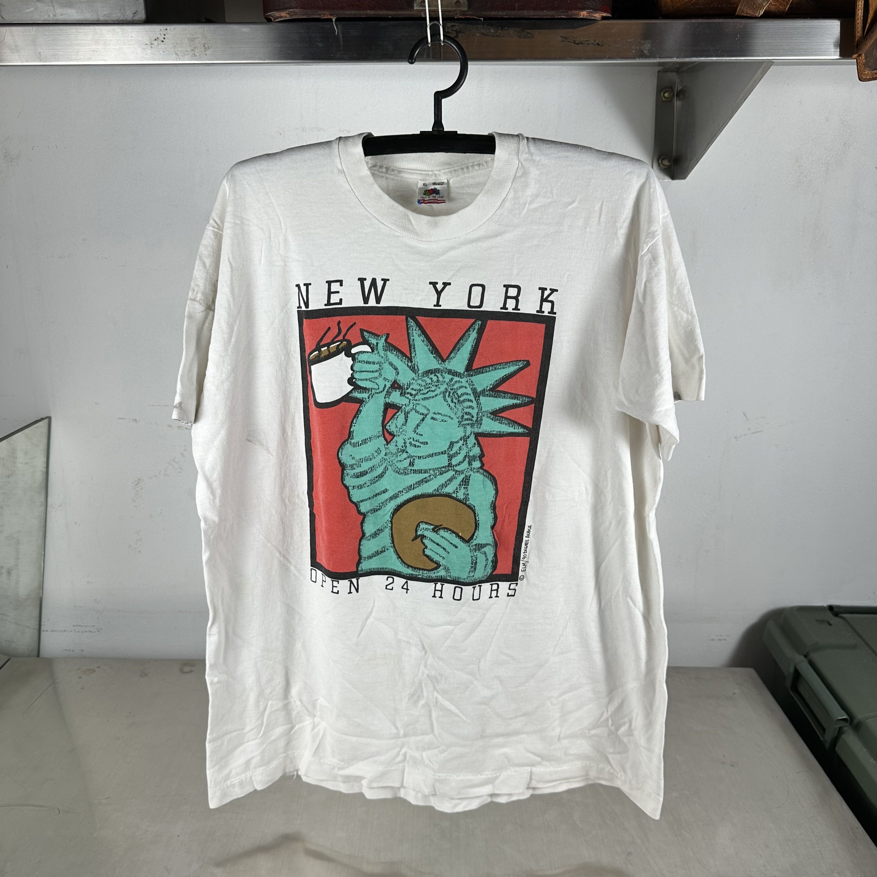 Vintage 1990 New York Open 24 Hours Artwork Single Stitch T-Shirt Size US XL / EU 56 / 4 - 1 Thumbnail