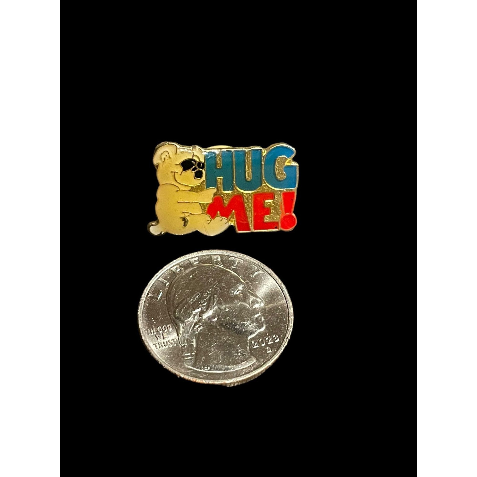 Jewelry Vintage Hug Me Teddy Bear Enamel Brooch Pin Size ONE SIZE - 4 Thumbnail
