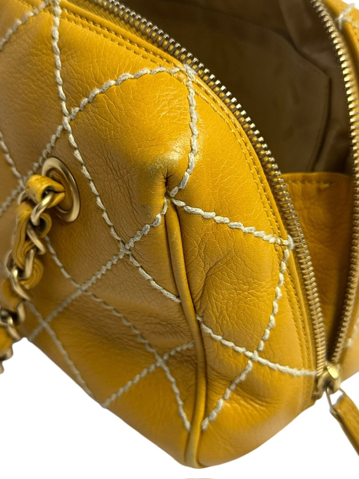 Chanel × Vintage Chanel Wild Stitch Yellow Chain Bag Circa 2003 Size ONE SIZE - 10 Thumbnail