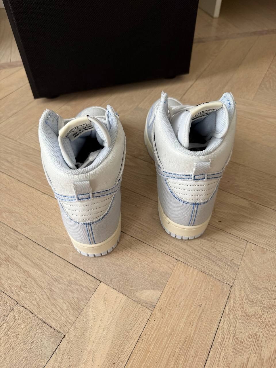 Nike Size US 8.5 / EU 42 Size US 8.5 / EU 41-42 - 3 Thumbnail
