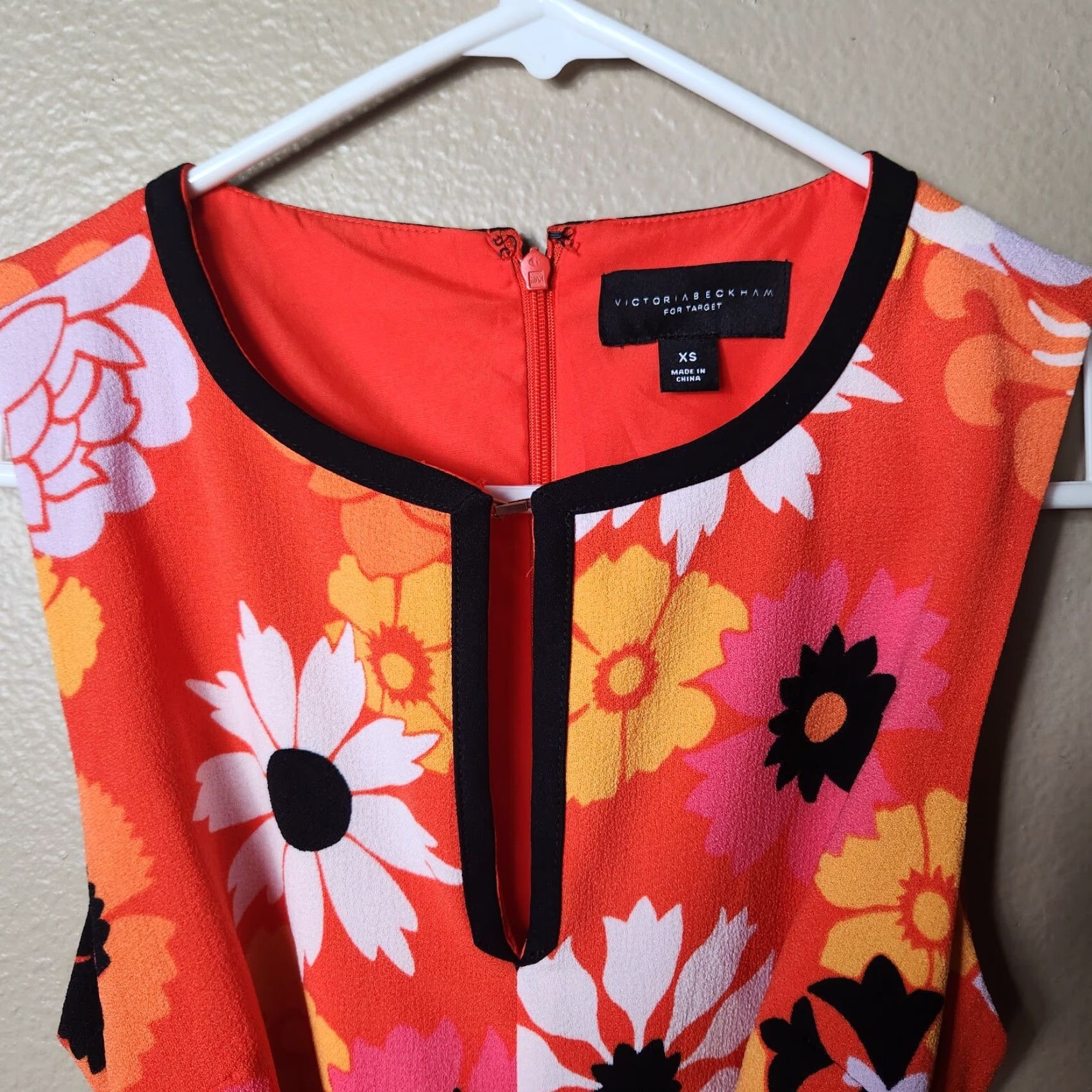 Victoria Beckham Victoria Beckham for Target Retro Mod Floral Romper XS Orange Women One-Piece Pockets Keyhole Back Zipper Festival 60s Bohemian Size 26" / US 2 / IT 38 - 3 Thumbnail
