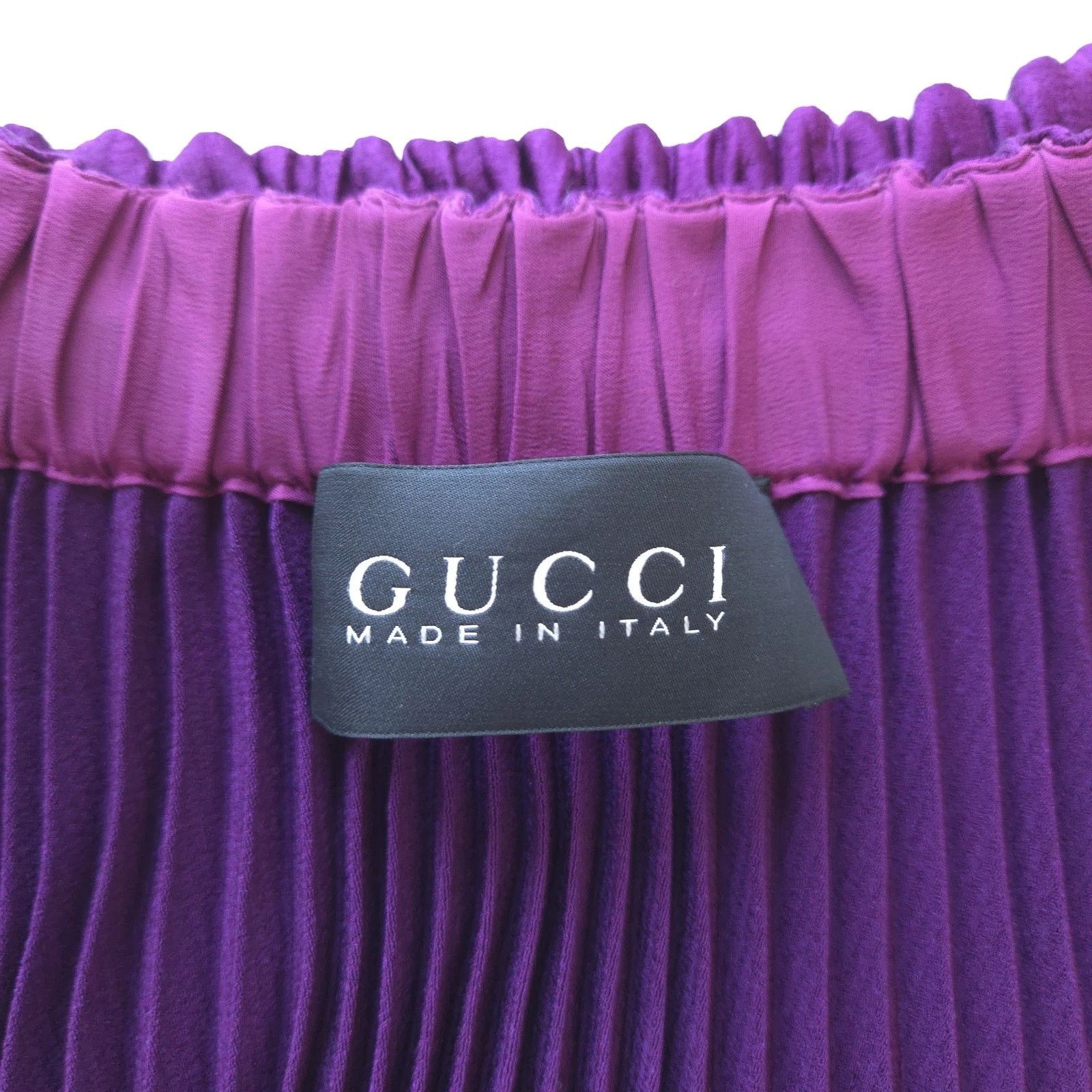 Gucci Gucci Satin Knee-length Pleated Aubergine Skirt, IT 38 (XS) Size 26" / US 2 / IT 38 - 3 Thumbnail