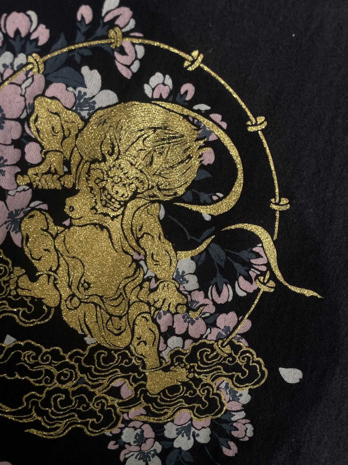 Japanese Brand 2000s Japanese Glitter Sukajan Yakuza Long Sleeve Tee Size US M / EU 48-50 / 2 - 8 Thumbnail