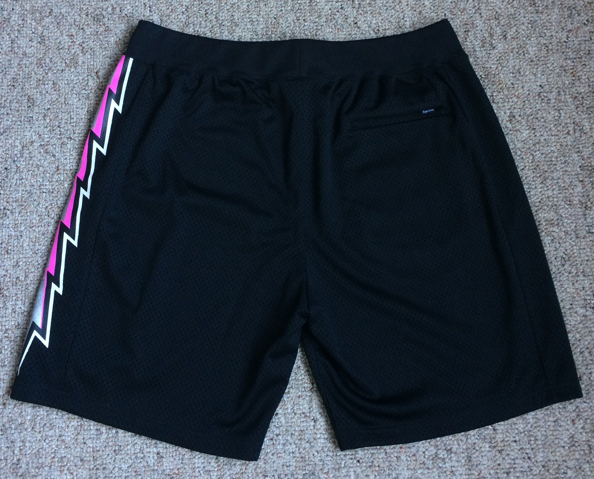 Supreme NEW S/S 2018 Supreme Bolt Shorts XL Size US 34 / EU 50 - 6 Thumbnail