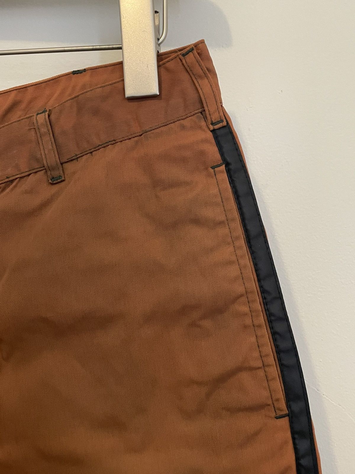 Helmut Lang 1996 Burnt Orange Nylon Stripe Trousers Size US 30 / EU 46 - 6 Thumbnail
