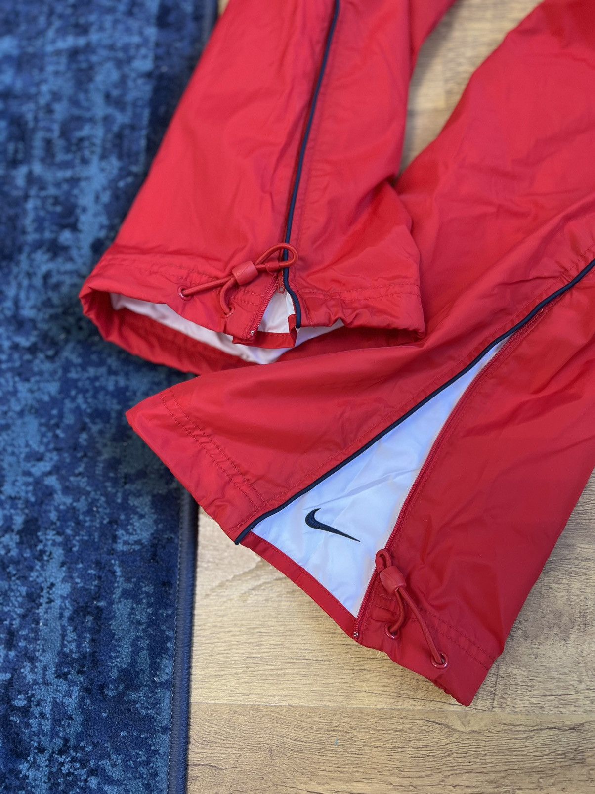 Vintage Nike vintage Rare red pants unisex Size US 30 / EU 46 - 4 Thumbnail