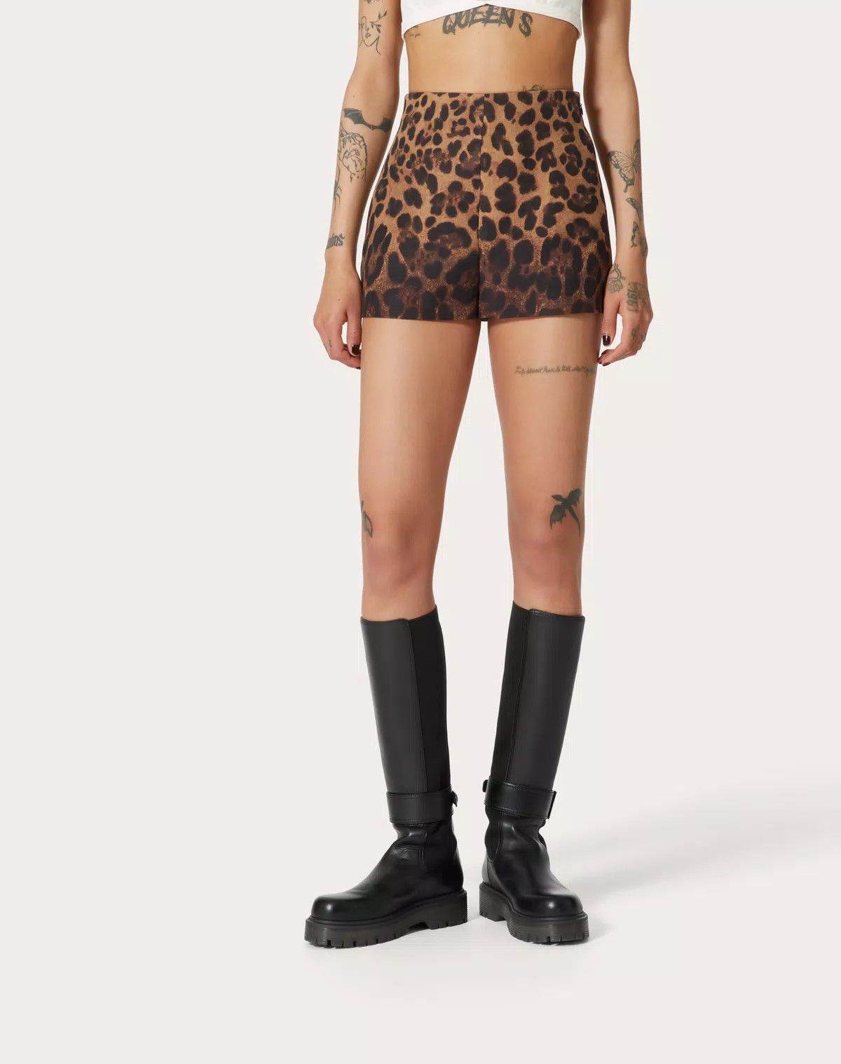 Valentino o1s1wg110625 Animalier Degrade Shorts in Leopard/Brown Size 27" / US 4 / IT 40 - 3 Thumbnail