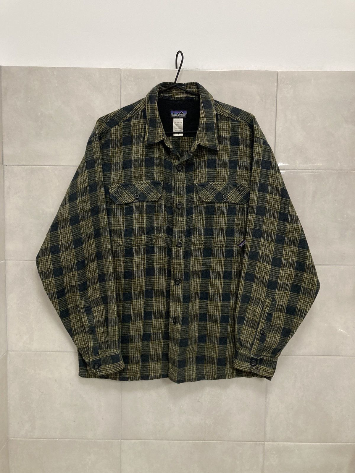 image of 90's Patagonia Checked Flannel Shirt in Green, Men's (Size Medium)