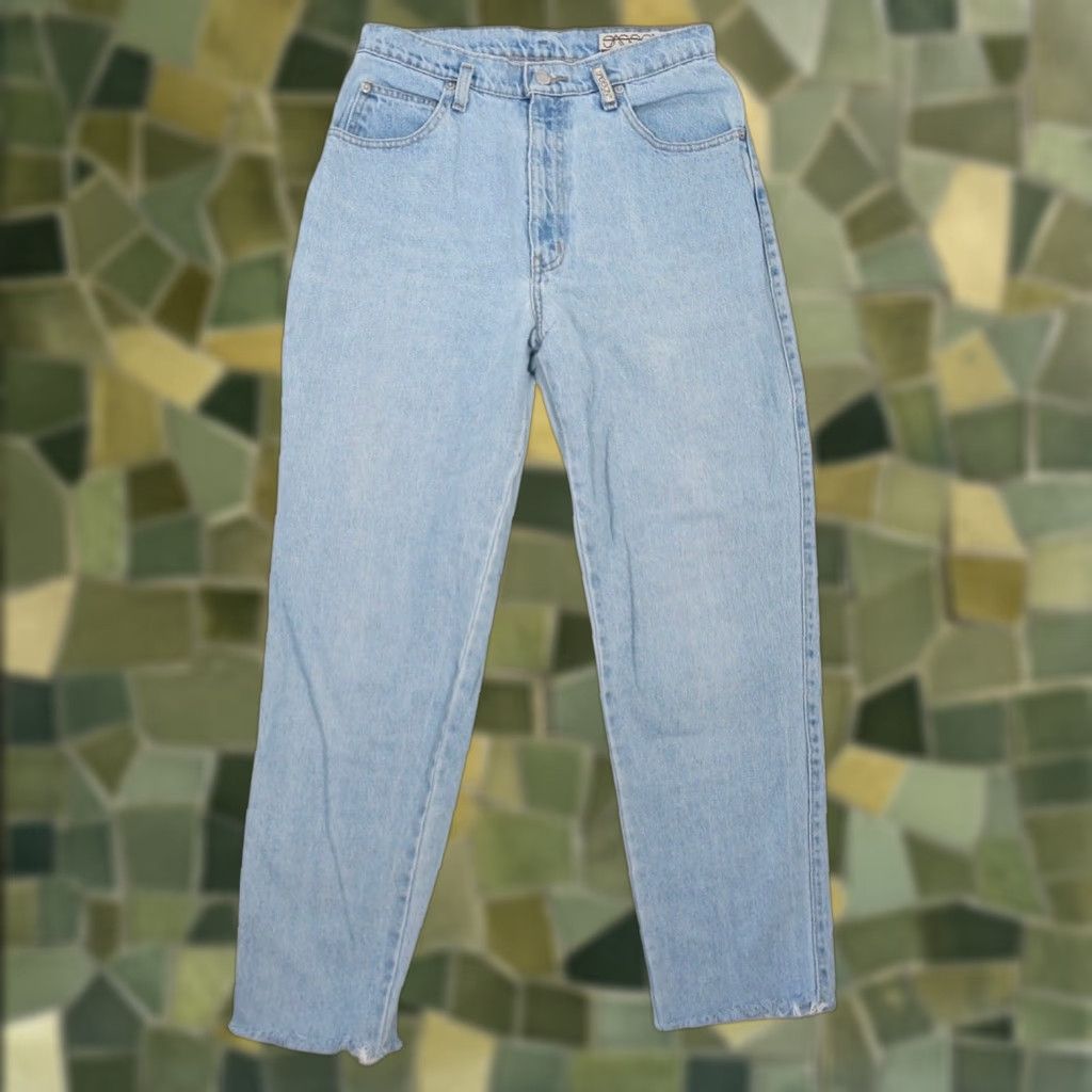 Vintage VINTAGE Sasson Jeans 90s Light Wash Blue Denim High Rise Mom Jeans 28" Waist 26" Inseam 100% Cotton Womens Size 28" / US 6 / IT 42 - 1 Thumbnail
