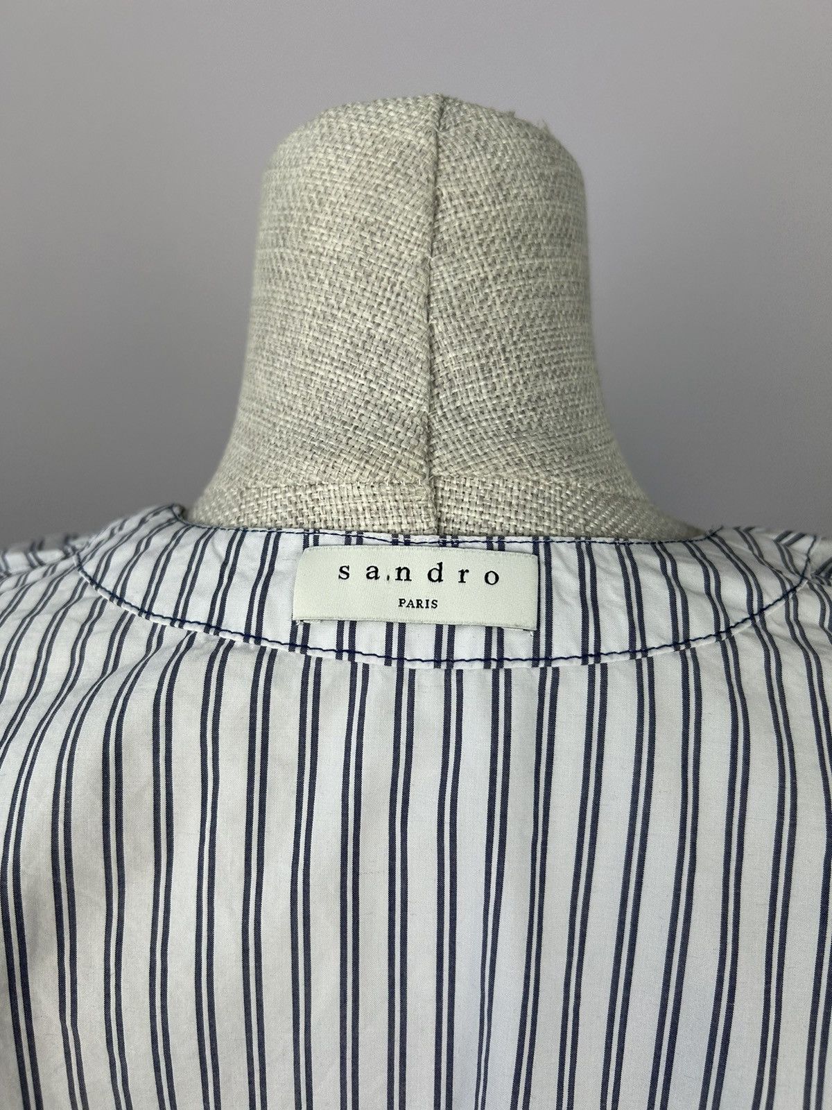 Designer × Sandro Sandro White Blue Striped Pinstripe Cotton V Neck Shirt M Size M / US 6-8 / IT 42-44 - 6 Thumbnail