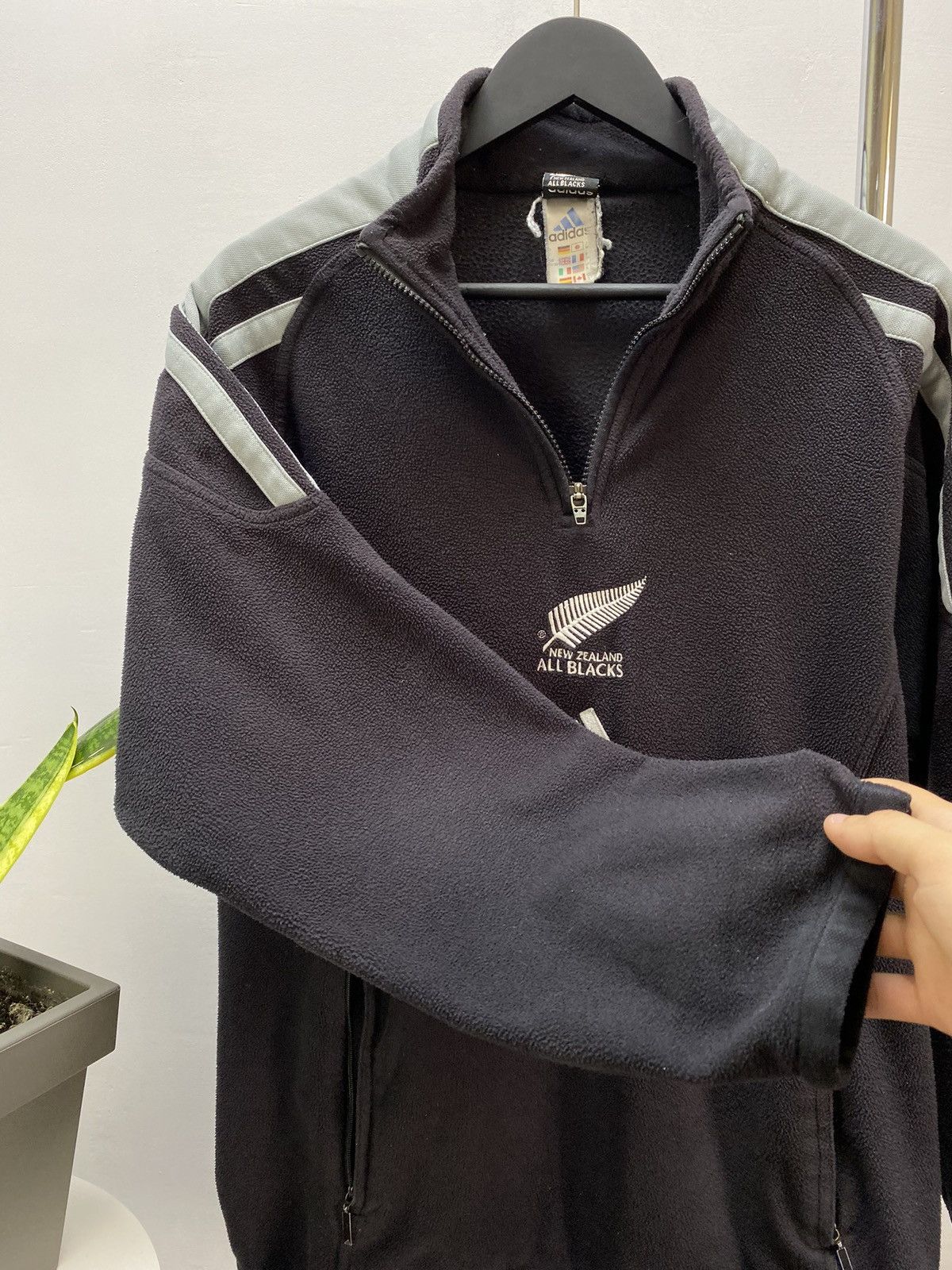 Adidas × New Zealand Outback × Vintage Vintage New Zealand All Blacks And Rugby Fleece Sweater Size US S / EU 44-46 / 1 - 20 Thumbnail