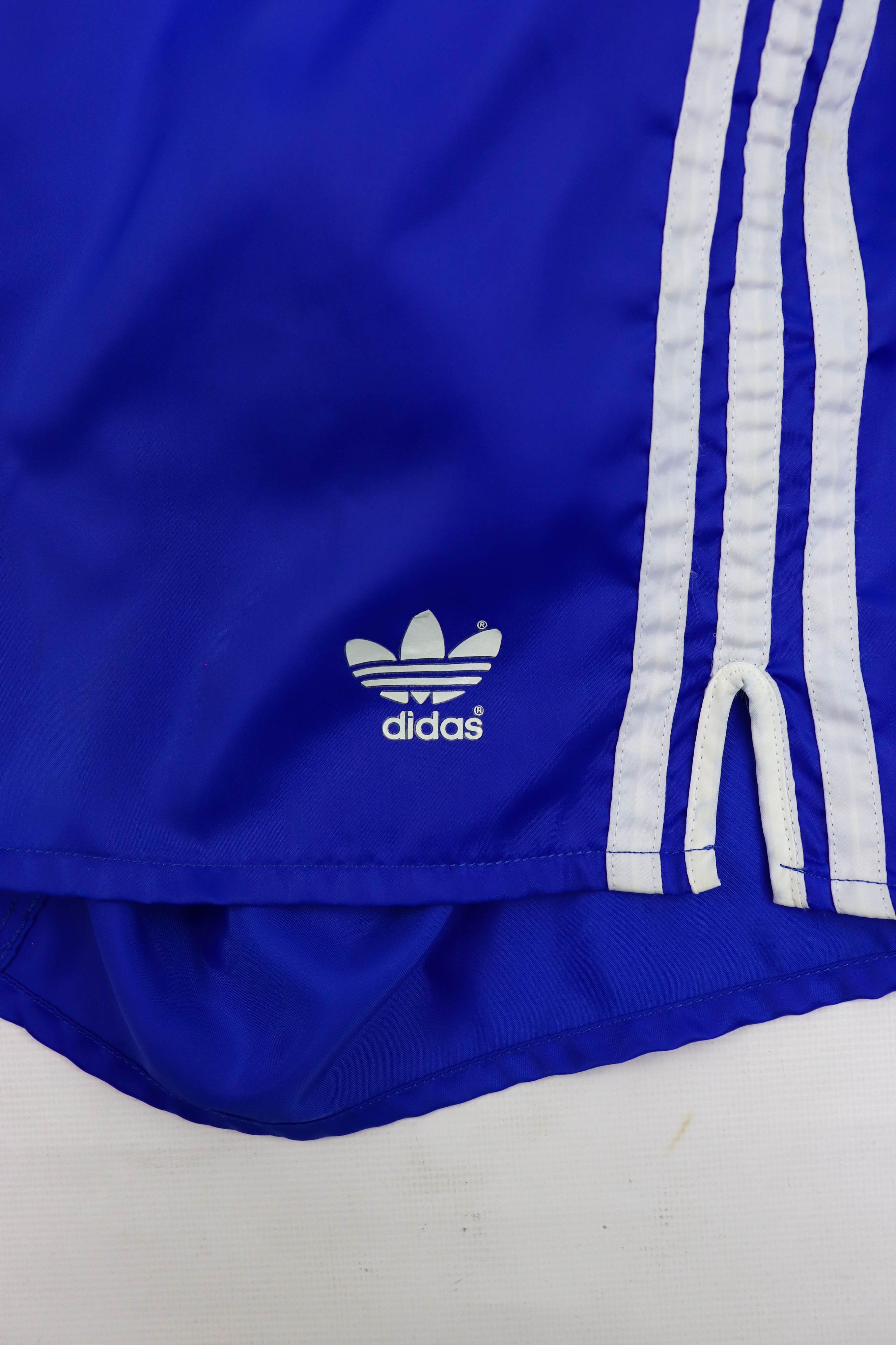 Adidas 70s Retro Vintage Adidas Ventex Blue Satin Nylon Run Shorts Size US 32 / EU 48 - 5 Thumbnail