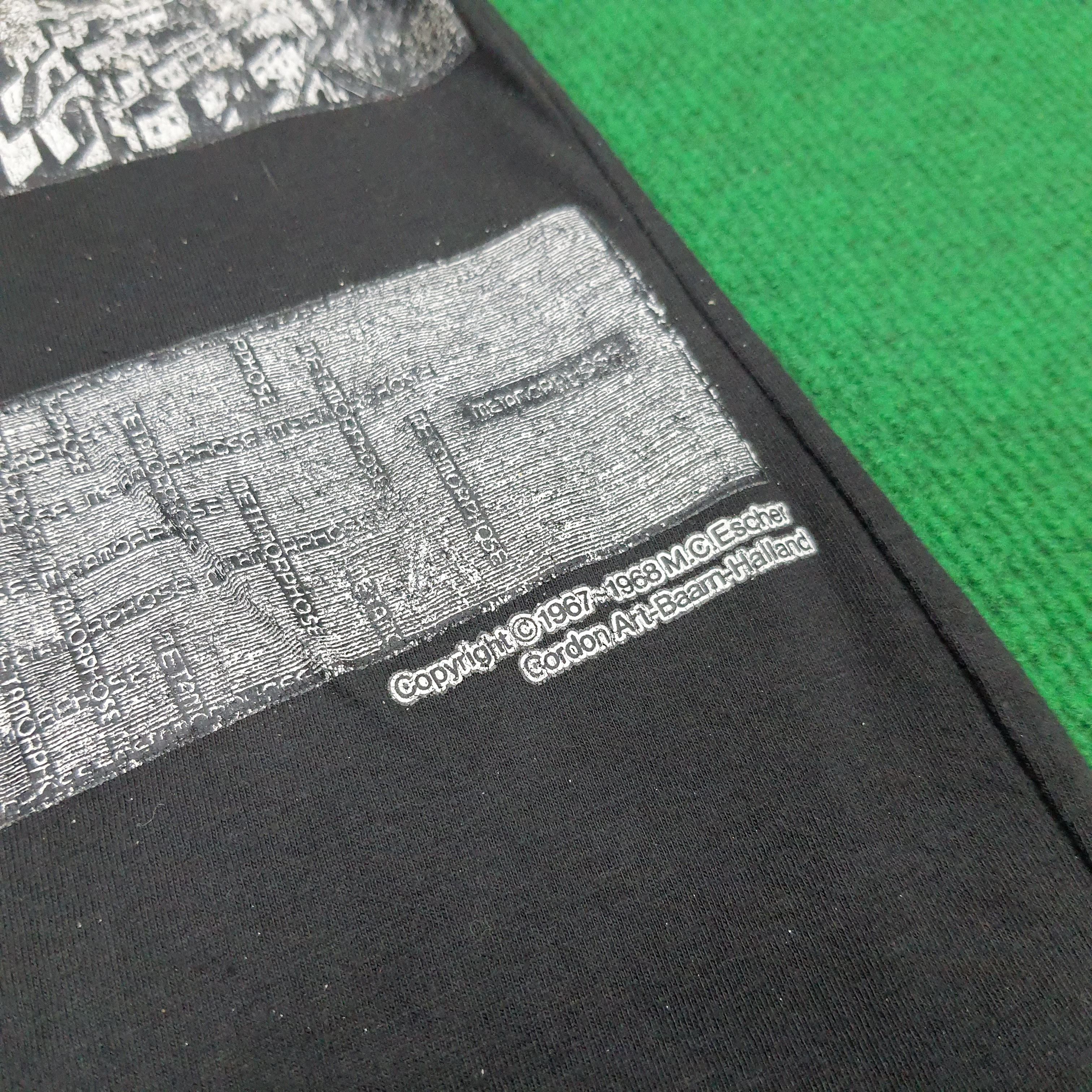 Vintage Vintage Gordon Art Beam Halland M.C. Escher T-shirt Size US M / EU 48-50 / 2 - 3 Thumbnail