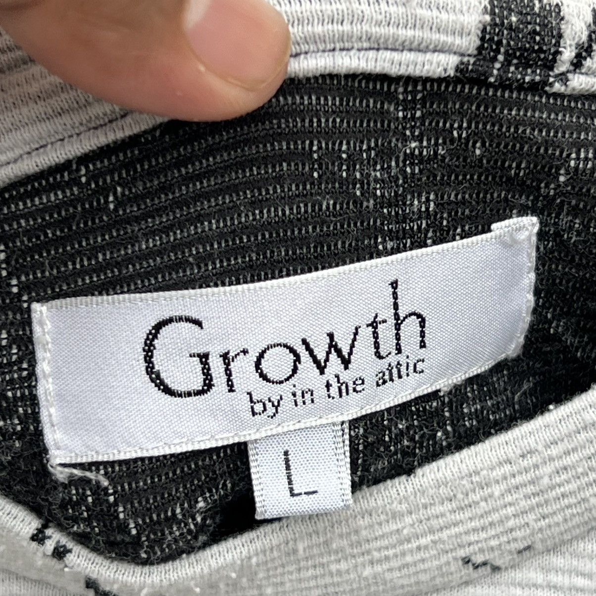 In The Attic “GROWTH” BY IN THE ATTIC WHITE TEE Size US L / EU 52-54 / 3 - 7 Thumbnail