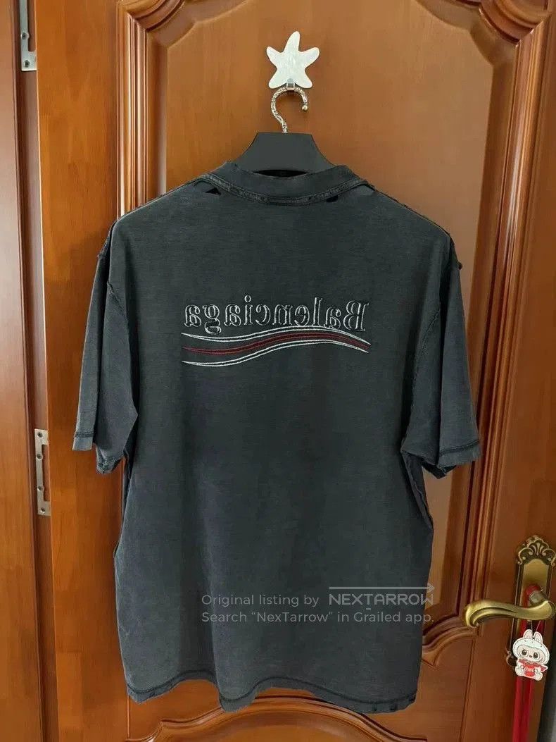 Balenciaga Balenciaga 25 New Embroidered Reverse Logo Tee. Size US XS / EU 42 / 0 - 2 Thumbnail