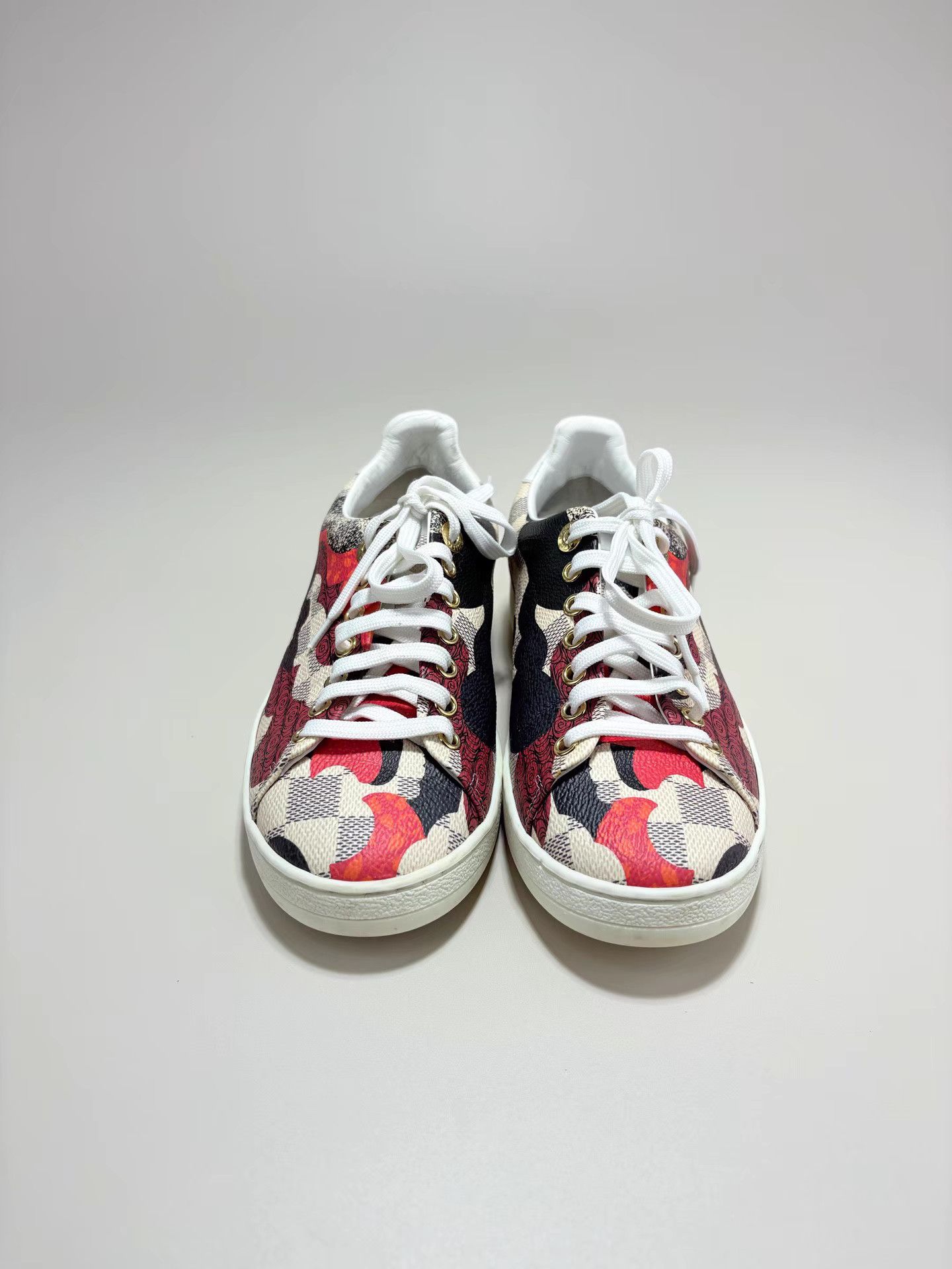 Louis Vuitton LOUIS VUITTON Damier Graffiti Sneakers K1 Size US 6 / IT 36 - 2 Thumbnail