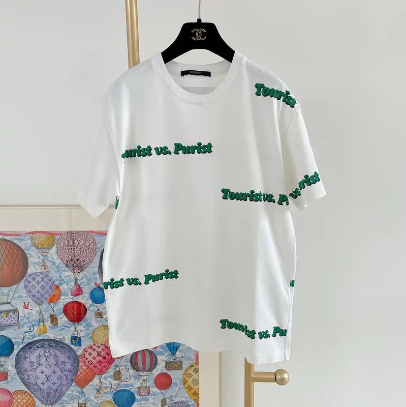 Louis Vuitton Louis Vuitton Summer White Cotton Logo T-Shirt 0089 Size S / US 4 / IT 40 - 1 Thumbnail