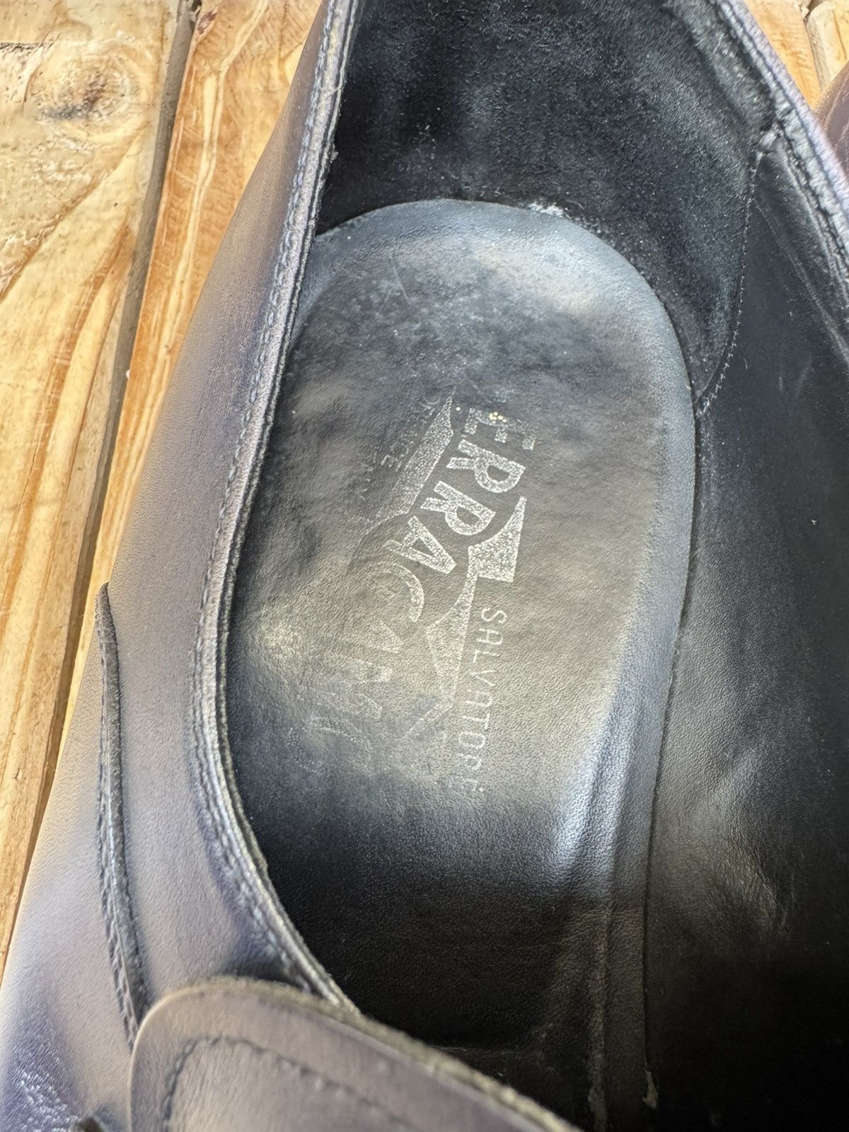 Salvatore Ferragamo Salvatore Ferragamo dark blue Leather shoes Sz USA 7.5 EEE Size US 7.5 / EU 40-41 - 17 Thumbnail