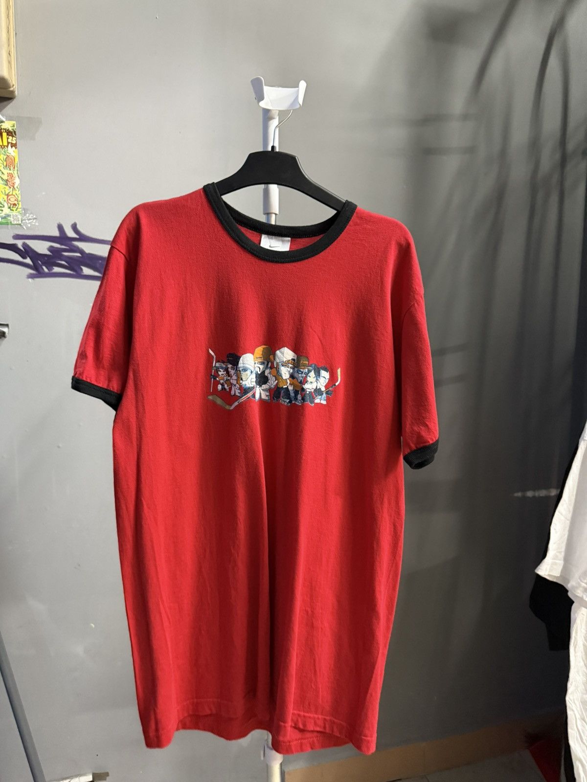 Nike NIKE RARE CENTRAL HOCKEY LOGO SWOOSH Y2K RETRO TEE TSHIRT Size US L / EU 52-54 / 3 - 1 Thumbnail